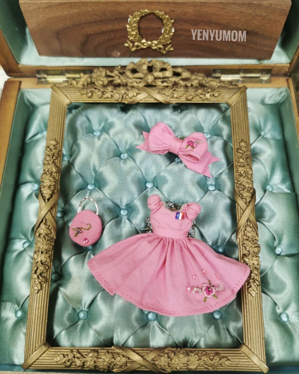 【Yenyumom】Pink Embroidery Dress Set / Petite Blythe - 紀物書館+JiWu Bookstore