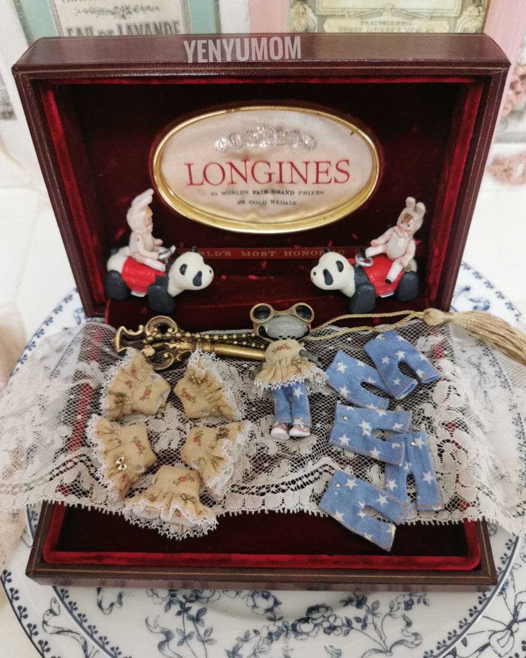 【Yenyumom】Floral Print Denim Set / Furtune Wanda Friends Wonder Frog - 紀物書館+JiWu Bookstore