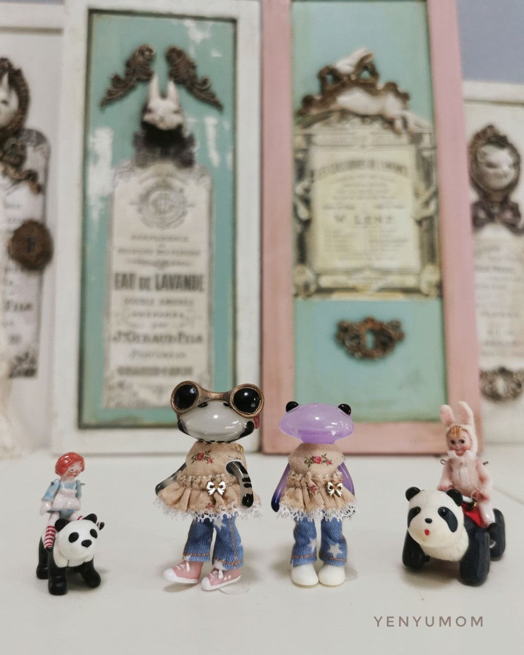 【Yenyumom】Floral Print Denim Set / Furtune Wanda Friends Wonder Frog - 紀物書館+JiWu Bookstore