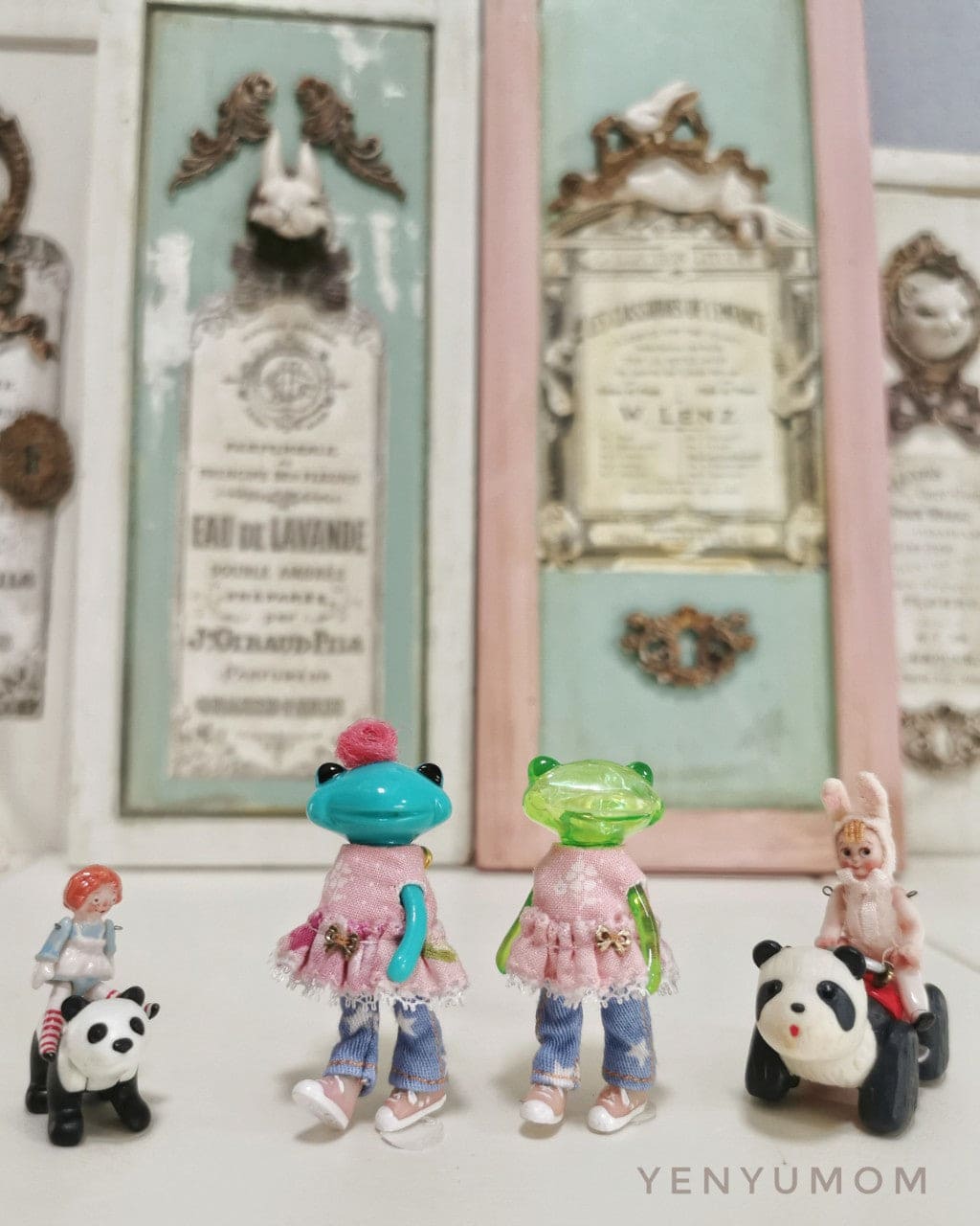 【Yenyumom】Floral Print Denim Set / Furtune Wanda Friends Wonder Frog - 紀物書館+JiWu Bookstore