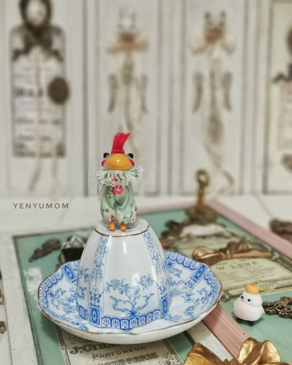 【Yenyumom】Floral Print Rompers / Furtune Wanda Friends Wonder Frog - 紀物書館+JiWu Bookstore