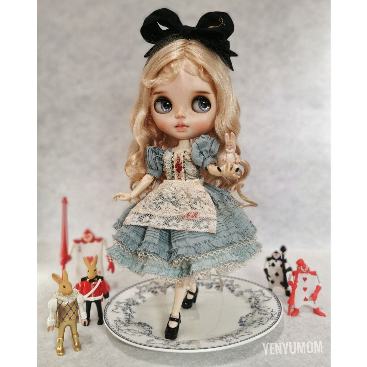 【Yenyumom】Alice Embroidery Dress Set / Neo Blythe momoko doll OB24